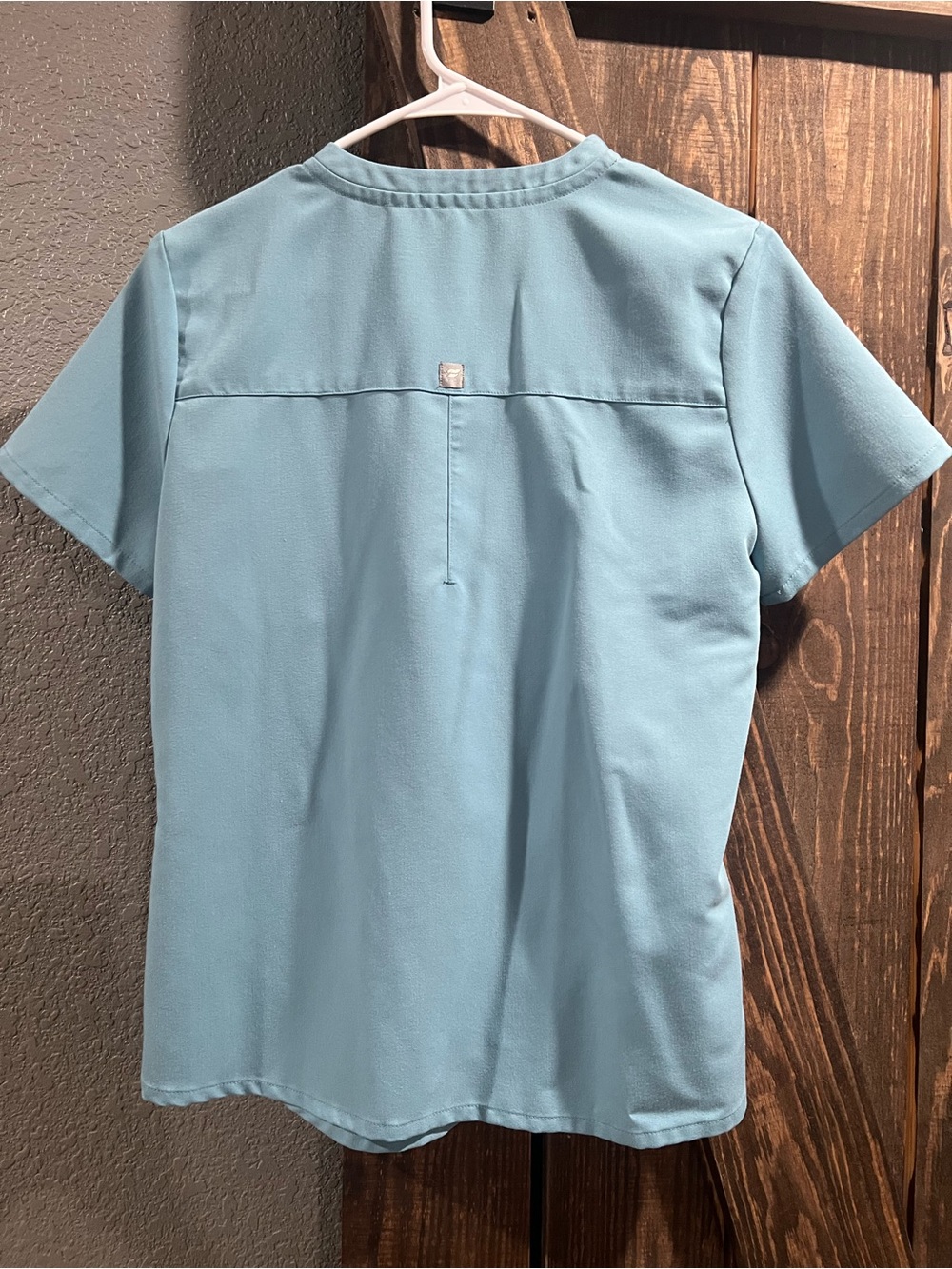 Fabletics Scrub Set - Picture 3 of 7